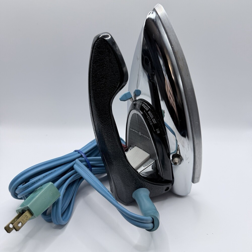 Vintage General Electric GE Travel Iron ~Model F49